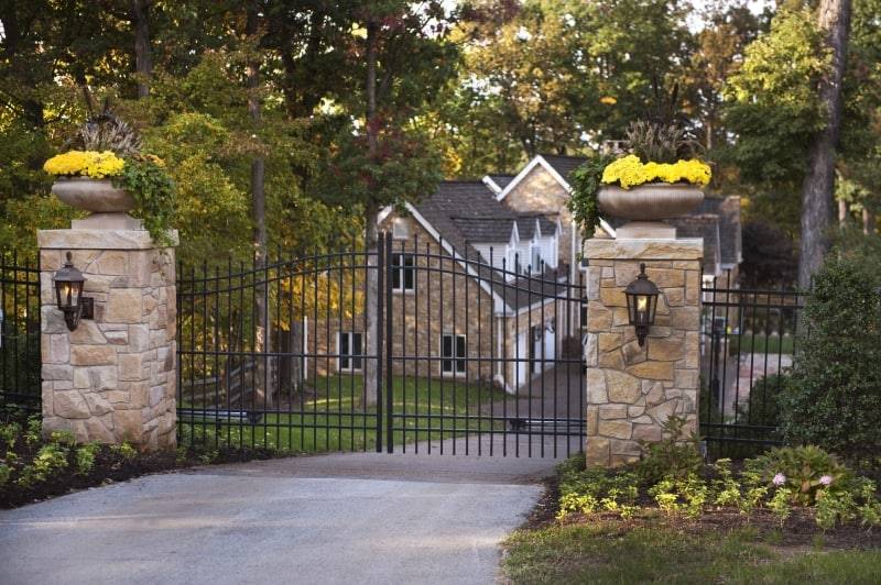 gas lamps on gated home image